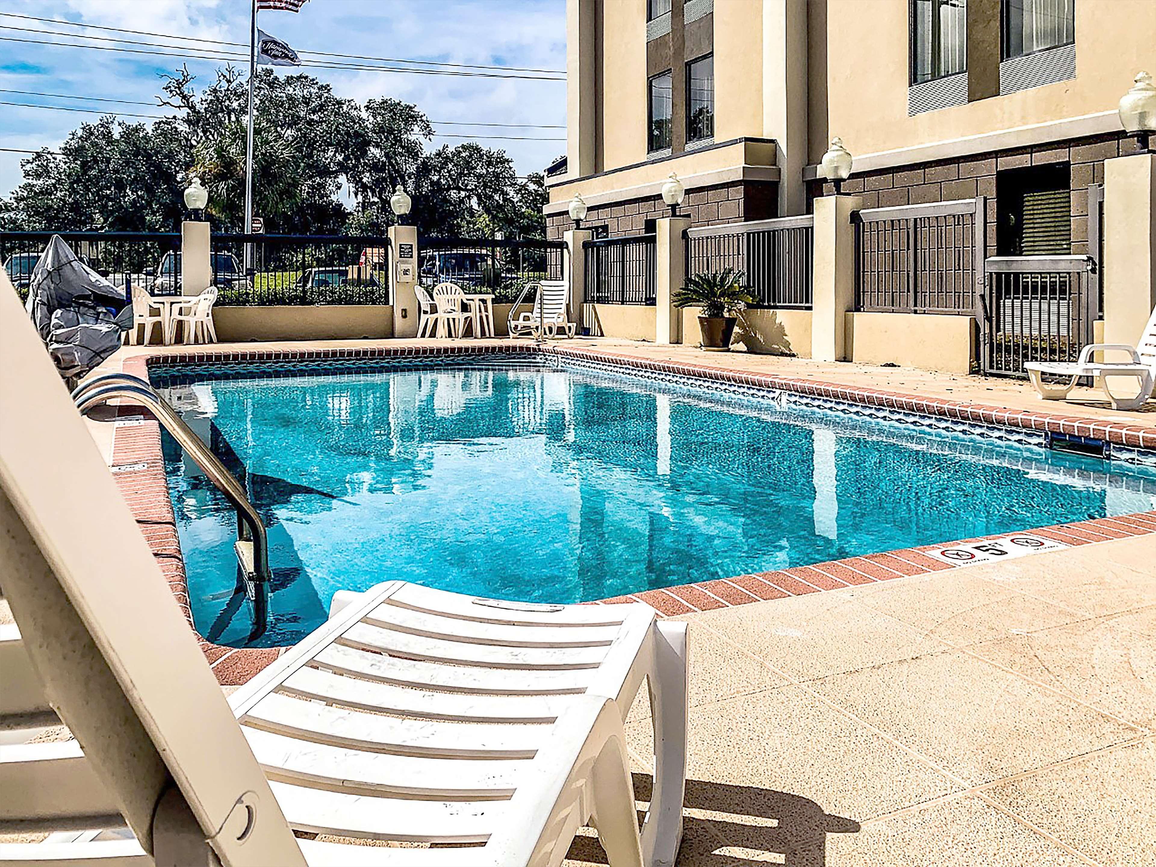 Comfort Inn Darien - North Brunswick Exterior photo